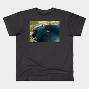 Yacht in Houbie Bay, Fetlar (2) Kids T-Shirt